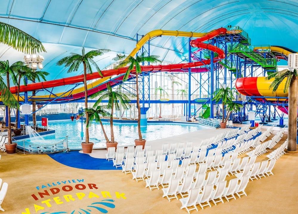 Skyline Hotel & Waterpark Niagara Falls Exterior photo