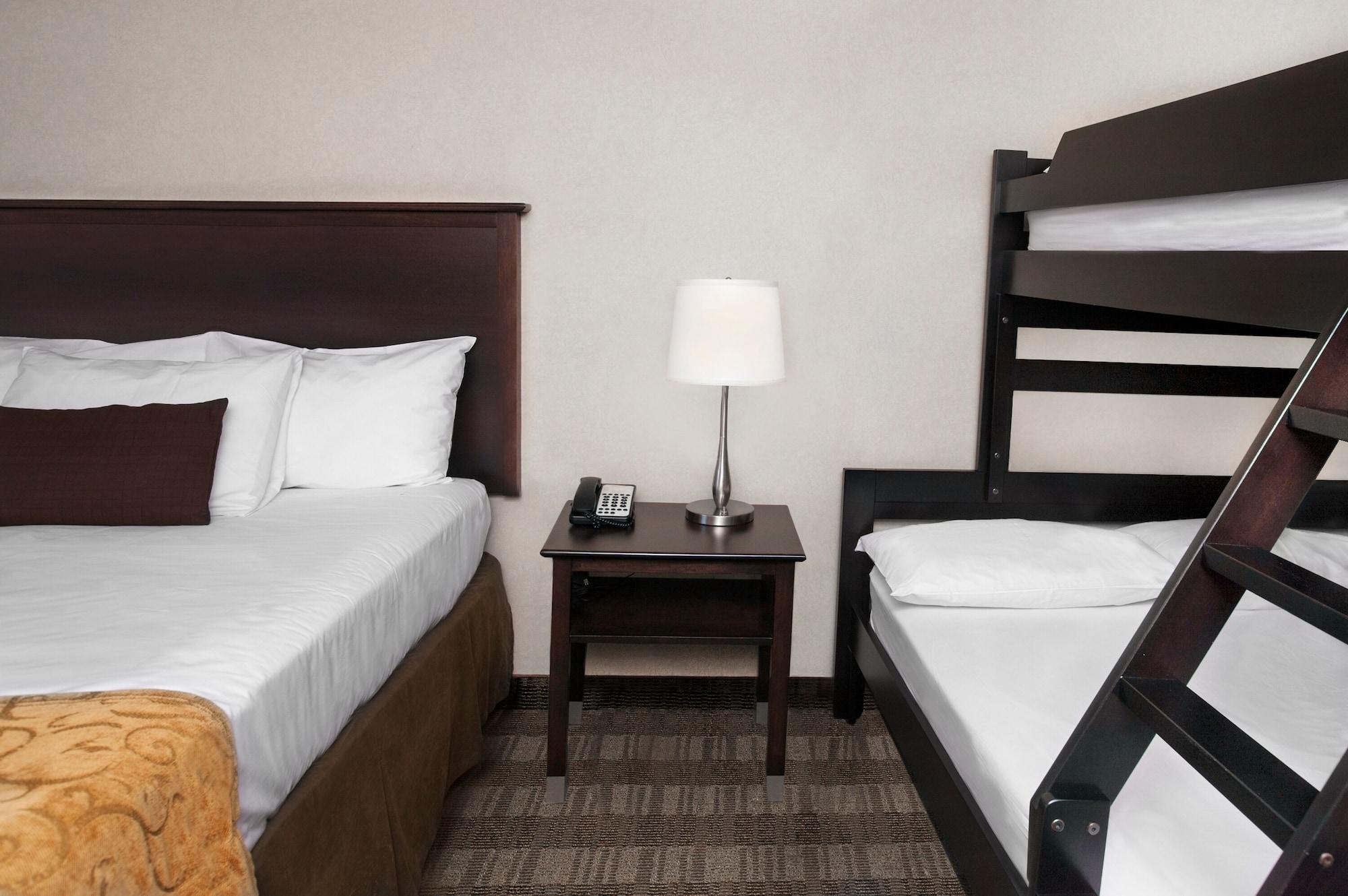 Skyline Hotel & Waterpark Niagara Falls Exterior photo