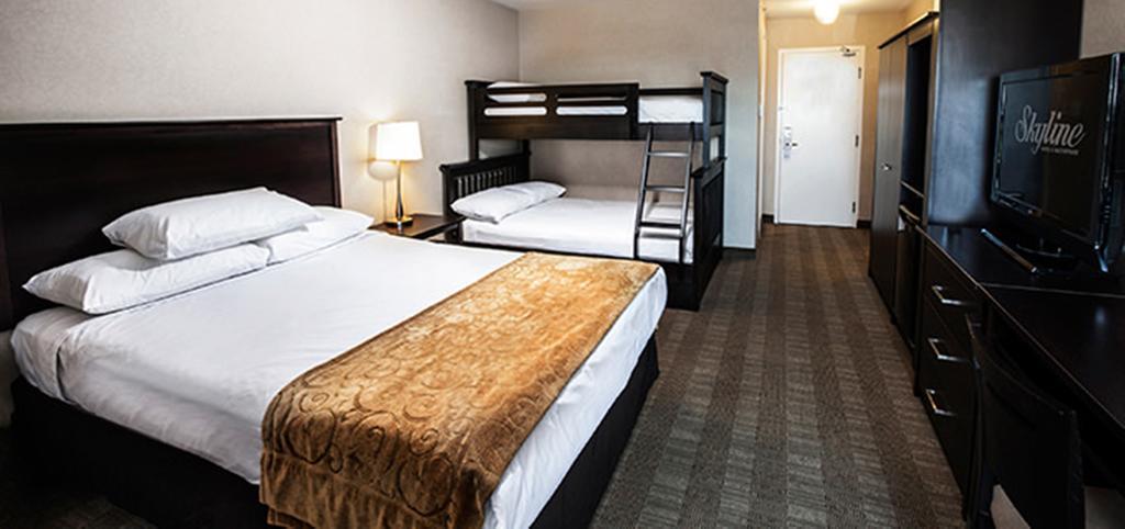 Skyline Hotel & Waterpark Niagara Falls Exterior photo