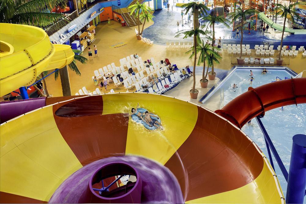 Skyline Hotel & Waterpark Niagara Falls Exterior photo