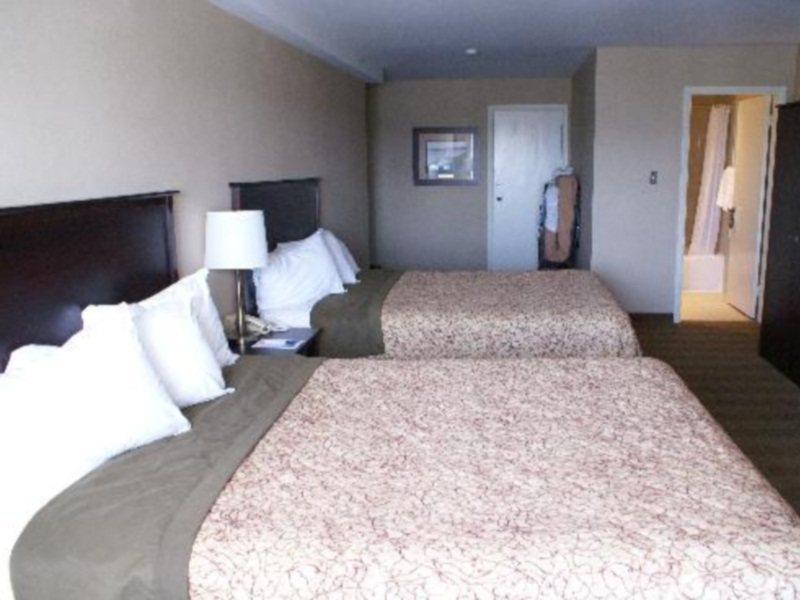 Skyline Hotel & Waterpark Niagara Falls Exterior photo